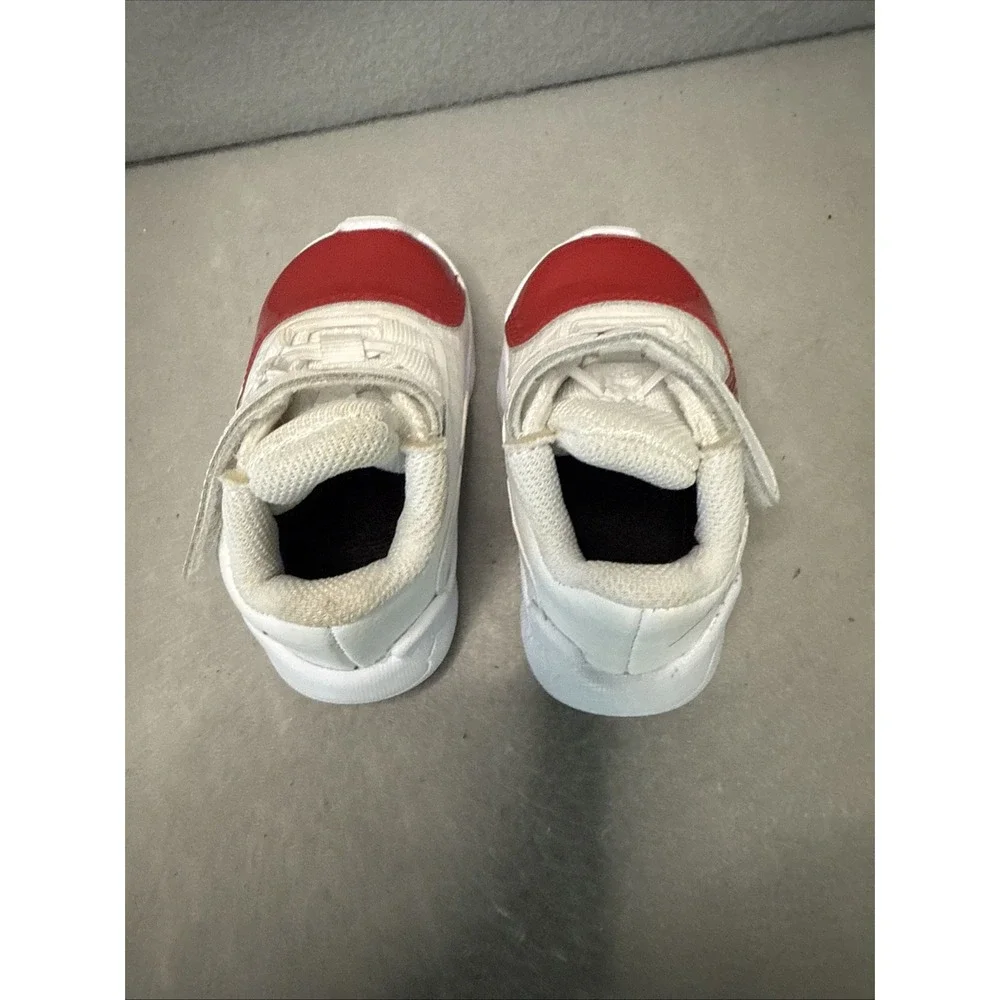 Nike Air Jordan CZ0906-16 Red Sneakers Sz-4C. toddler Unisex‎